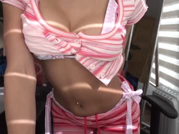 Naked cam girl beyllove_d image #1942487