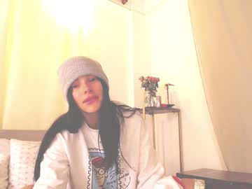 Naked cam girl kendalltyler image #2424542