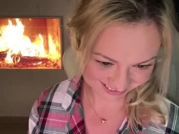 Naked cam girl kiradivine image #2833497