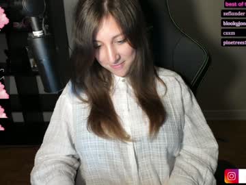 Naked cam girl alexa_dream image #2663850