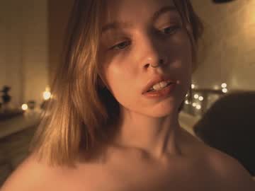Naked cam girl bibi_it_is image #1924454