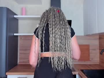 Naked cam girl 8a8y_nura image #568915