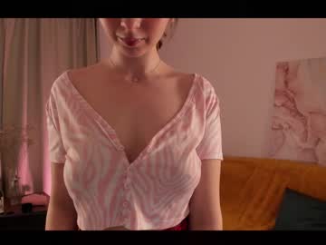 Naked cam girl katie_dinky image #1942144