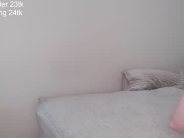 Naked cam couple miss_candy__ image #3737332