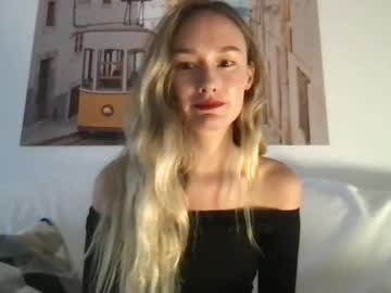 Naked cam girl sweetcocoalice image #3837160