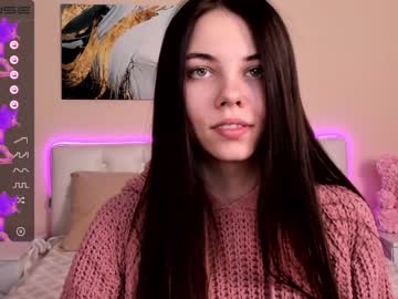 Naked cam girl elza_999 image #3548732