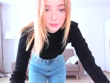 Naked cam girl olli_ver image #2980834