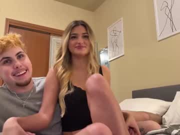 Naked cam couple noah_hearts image #4065203