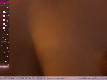 Naked cam girl little_effy18 image #2291230