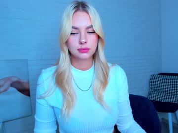 Naked cam girl 8a8y_nura image #1825303