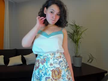 Naked cam girl your_lilly_girl image #1985724