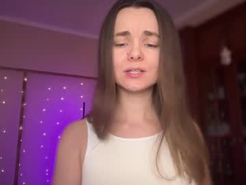 lanaloulou naked cam