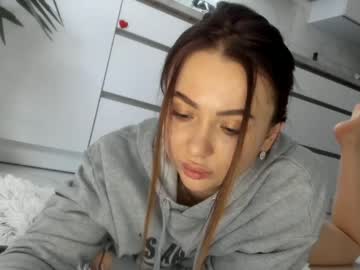 Naked cam girl meryfoxxx image #2632374
