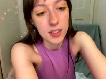 Naked cam couple bigeyesxo image #3210430
