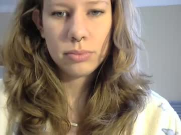 Naked cam girl grayson_allen image #730564