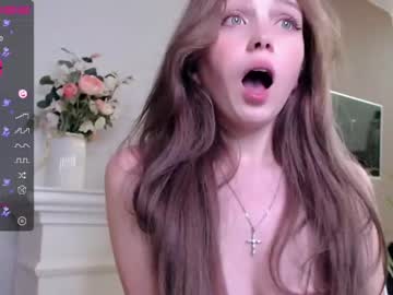 Naked cam girl small_blondee image #1973158