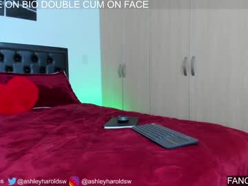 Naked cam couple harashleybisex image #2016251