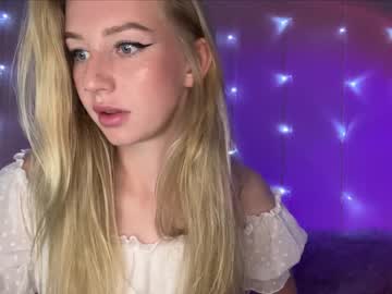 deardaria naked cam