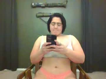 maggiemay44 naked cam