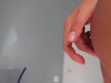 Naked cam girl star_gazing image #1831653