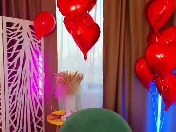 sam__gold naked cam