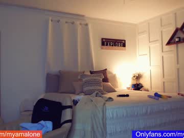 Naked cam girl blissense image #2111493