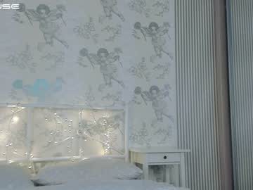 Naked cam girl lill_alice image #2272330