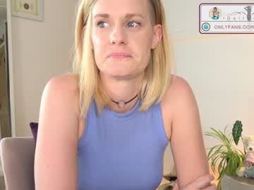 Naked cam girl belle_jlou image #2503766