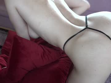 Naked cam girl xtina__ image #1352400