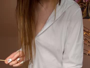 Naked cam girl ammy__leee image #1125547