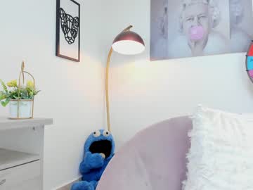 Naked cam girl missniley image #1031759
