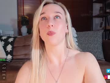 Naked cam girl emily_fox_official image #3501473
