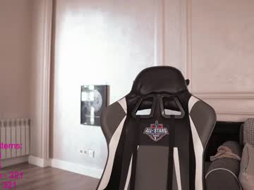 Naked cam girl lindamei image #3109939