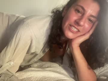 Naked cam girl annareyle image #2349617