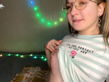 Naked cam couple cherry_moonn image #2591529