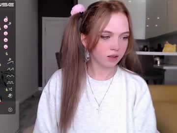 Naked cam girl small_blondee image #2056787