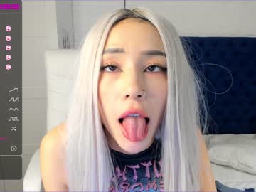 Naked cam girl hee_jin image #991566