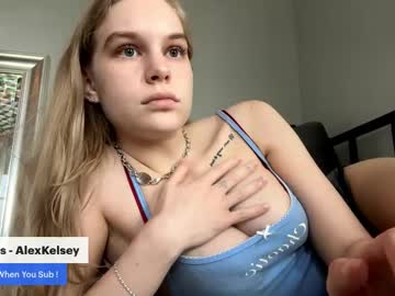 Naked cam girl okaybells image #4081954