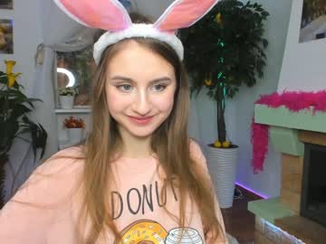 Naked cam girl elizabeth_wong image #52365