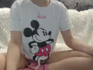 Naked cam girl littlebaby_mom2022 image #782109
