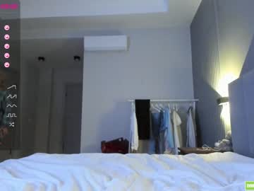 Naked cam girl hee_jin image #2601418