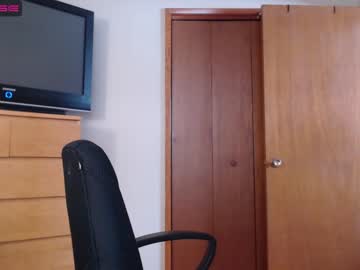 Naked cam girl ffl1233 image #3314527