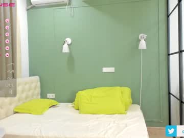 Naked cam girl chan_lia image #3035595