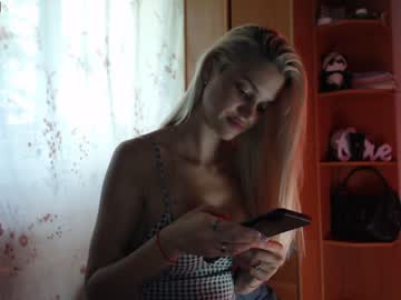 Naked cam girl qeensgambit image #1878303