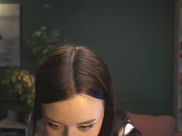 Naked cam girl ella_knockers_xl image #1231034