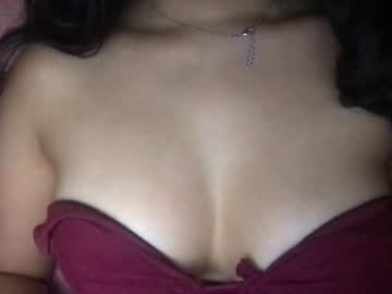 aleeza_y naked cam