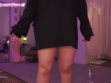 Naked cam girl evelynpiers image #2636250
