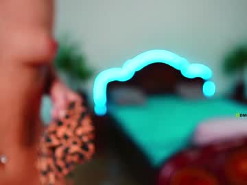 Naked cam couple mia_sweet_mia image #2847585