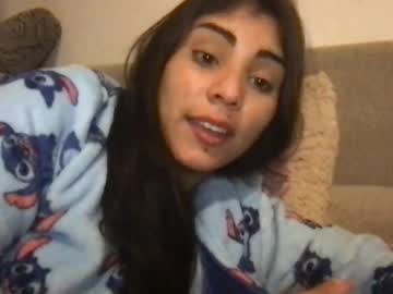 lauraxoo naked cam