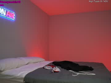 Naked cam girl 19honeysuckle image #3015556